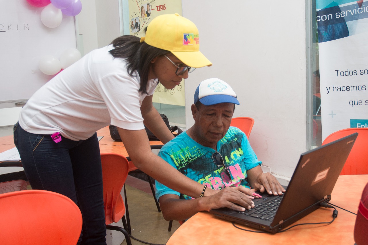 Talleres de formación en sistemas e informática para las personas con discapacidad visual