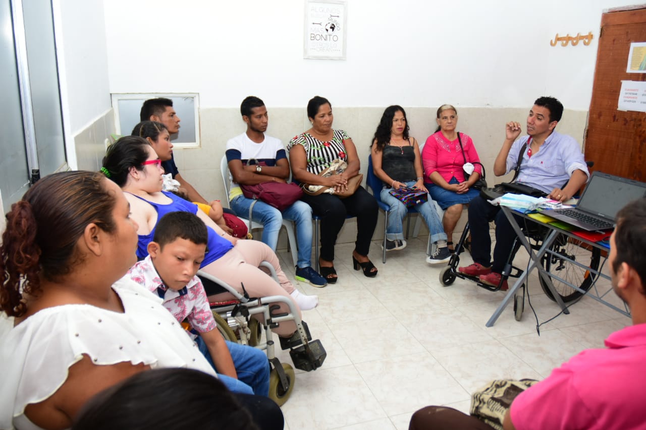 Mesa de participación con líderes y representantes comunales de los corregimientos