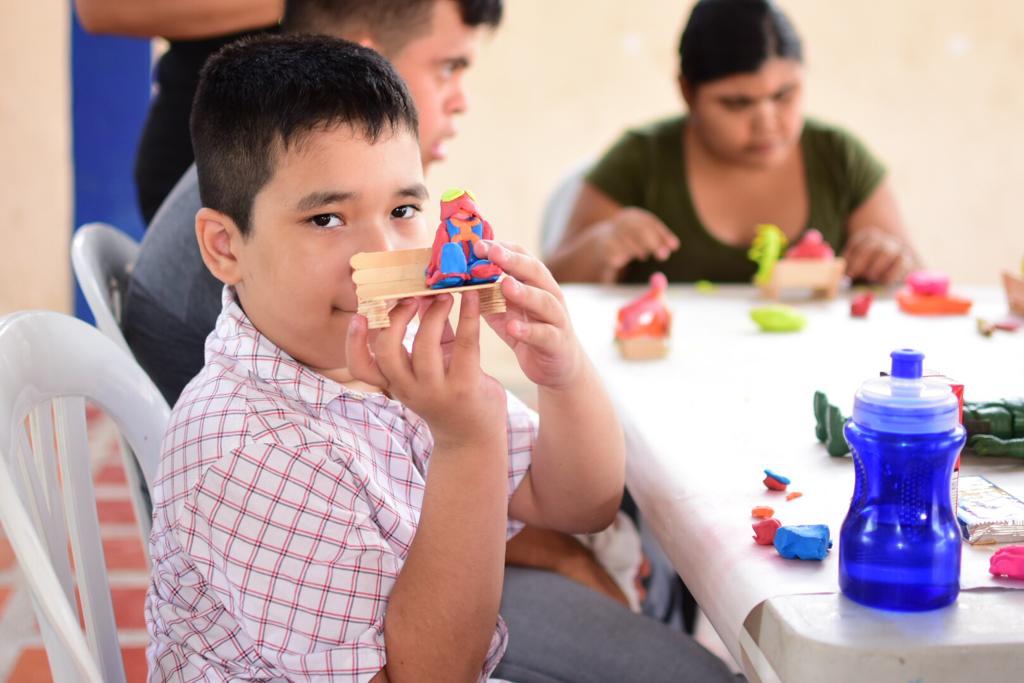 Taller de modelado en plastilina