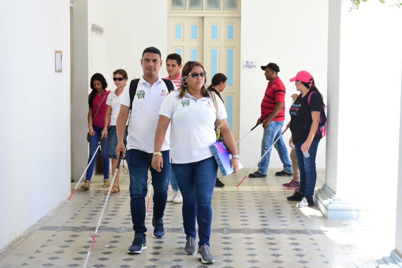 Talleres de orientación, movilidad y técnicas de la vida diaria para población con discapacidad visual