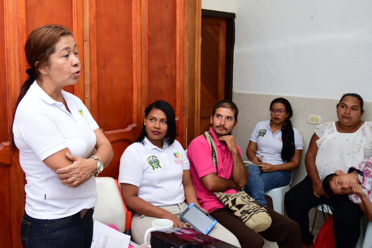 Mesa de participación con líderes y representantes comunales de los corregimientos