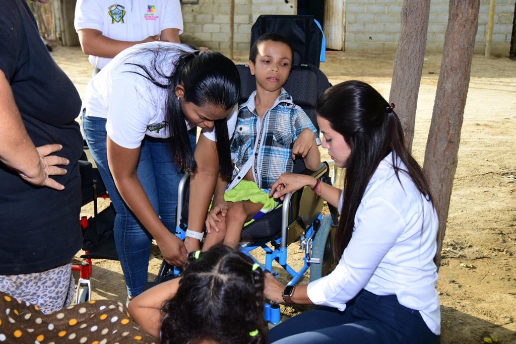 Entrega de ayudas técnicas