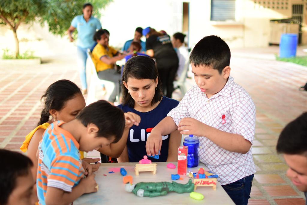 Taller de modelado en plastilina