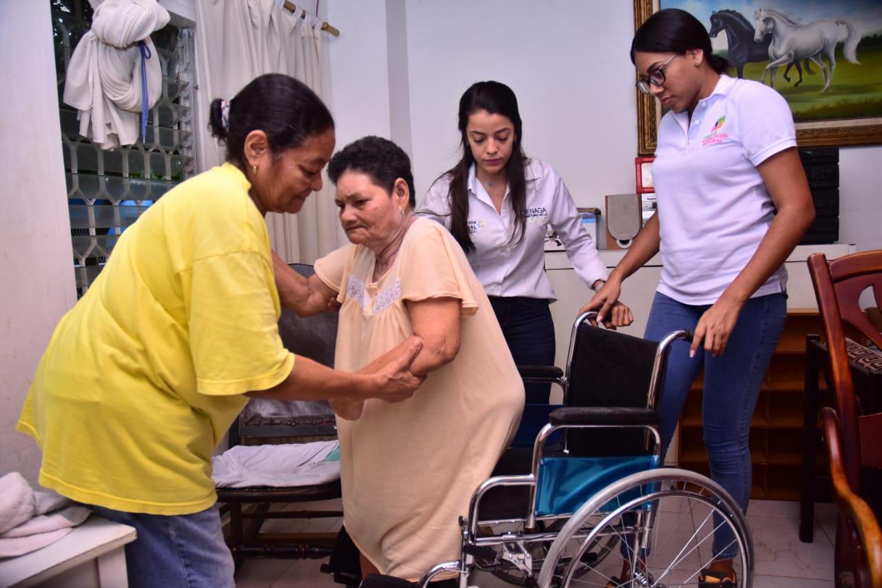 Entrega de sillas de ruedas estándar