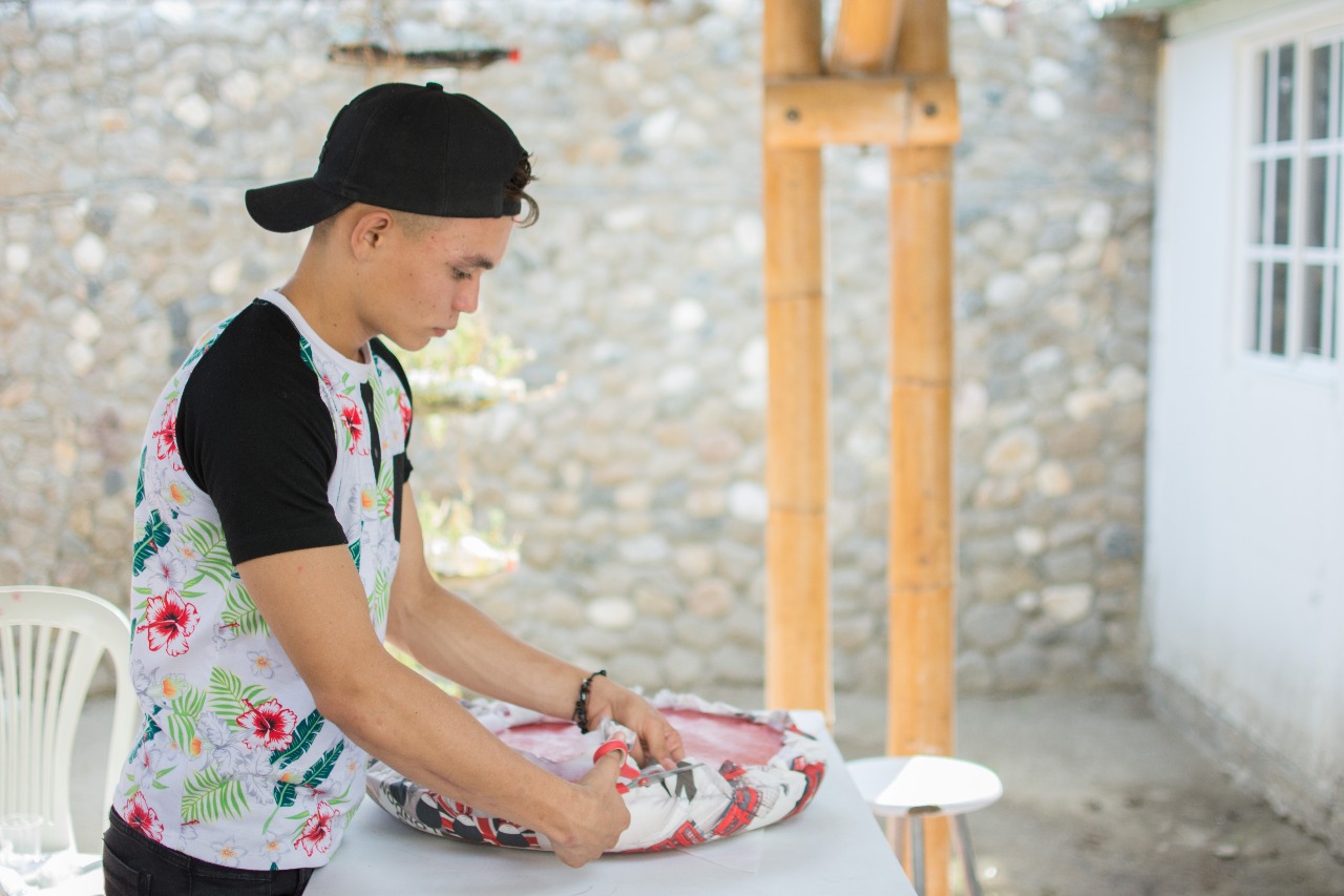 Taller de manualidades con materiales recuperados y reciclados