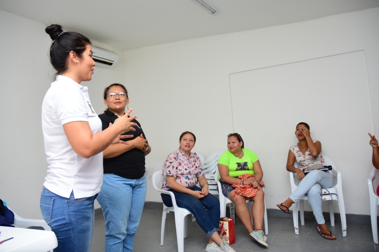 Talleres de acercamiento a lengua de señas colombiana