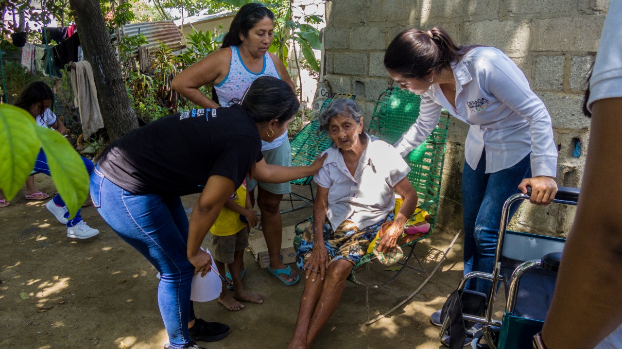 Entrega de ayudas técnicas