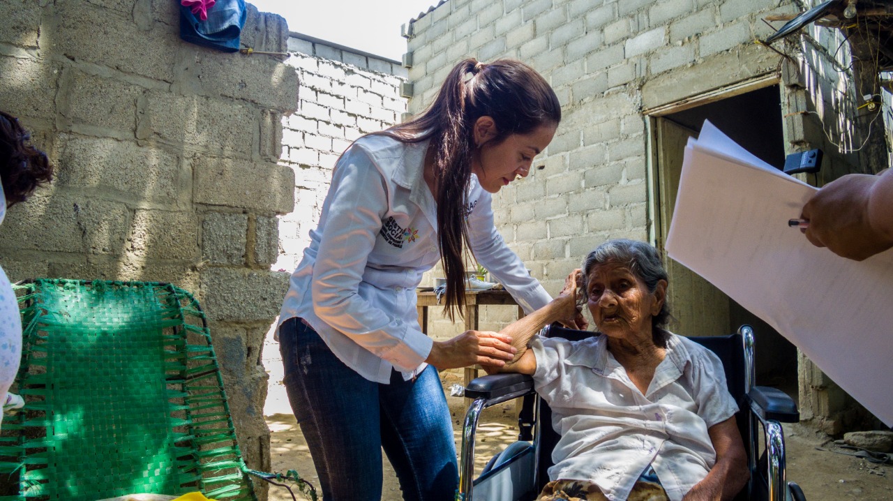 Entrega de ayudas técnicas
