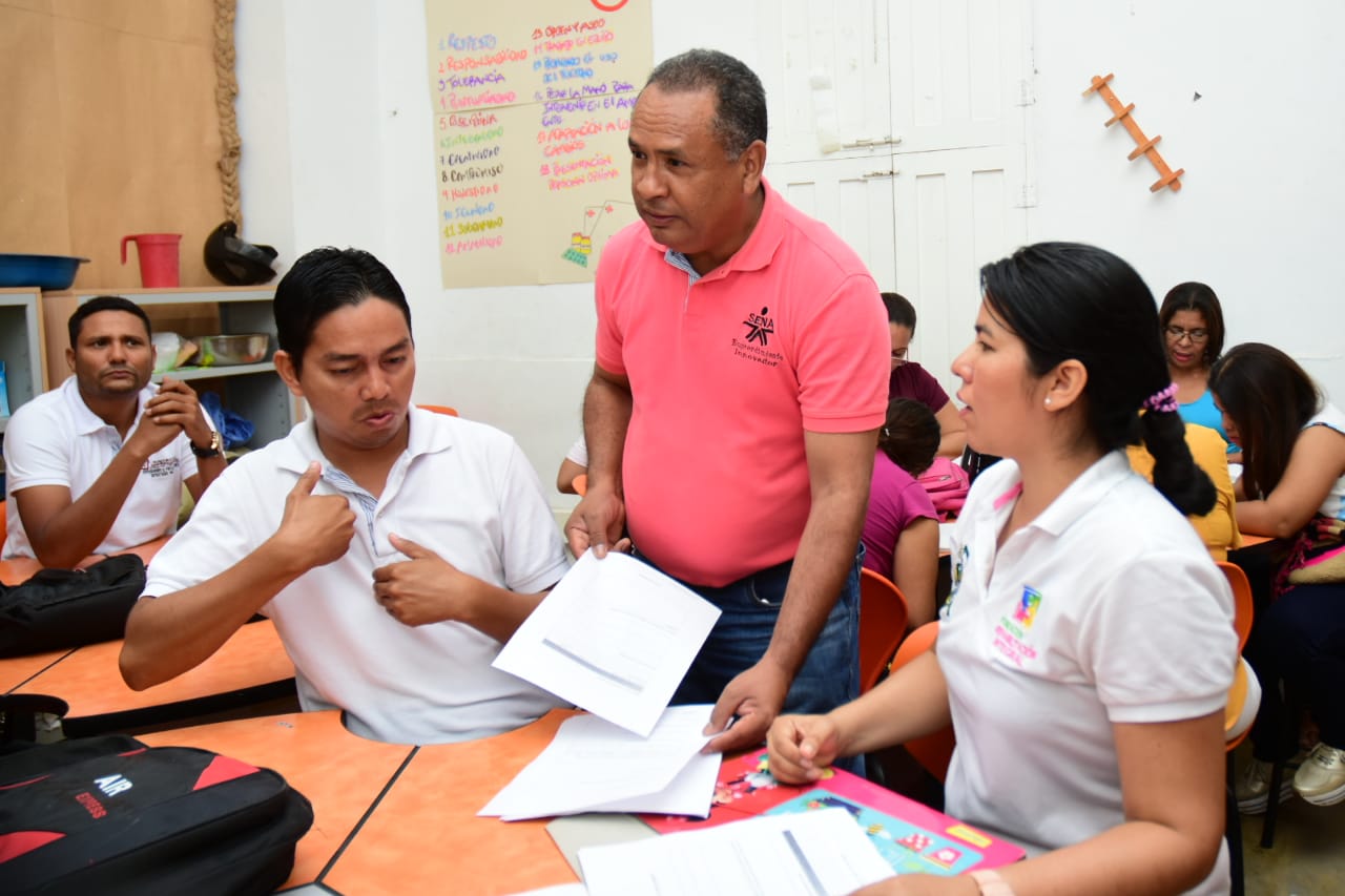 Capacitaciones de emprendimiento y generación de ingresos para población con discapacidad