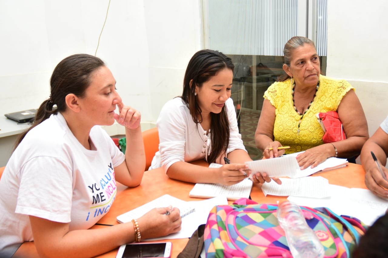 Capacitaciones de emprendimiento y generación de ingresos para población con discapacidad