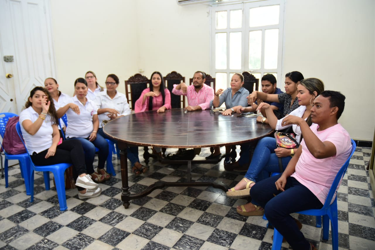 talleres de acercamiento en lengua de señas colombiana