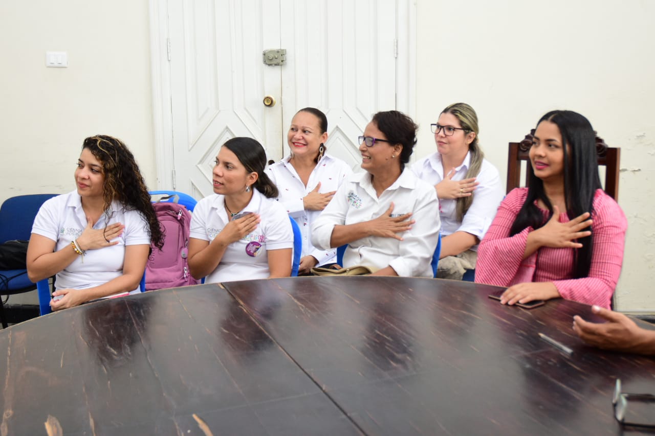 talleres de acercamiento en lengua de señas colombiana