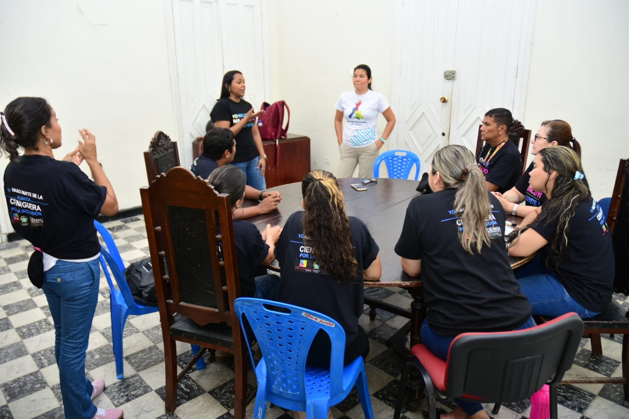 finalizamos los talleres de acercamiento en Lengua de Señas Colombiana