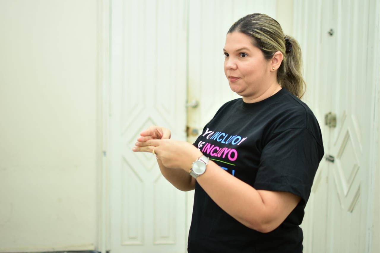 finalizamos los talleres de acercamiento en Lengua de Señas Colombiana
