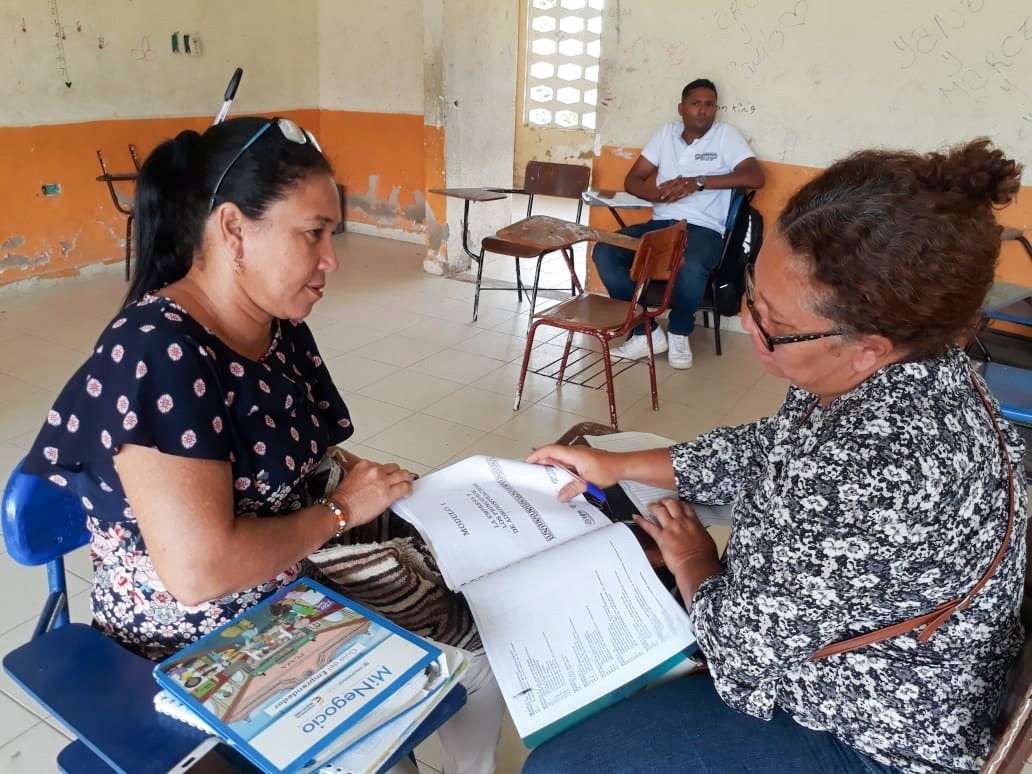 Capacitaciones de emprendimiento y generación de ingresos para población con discapacidad